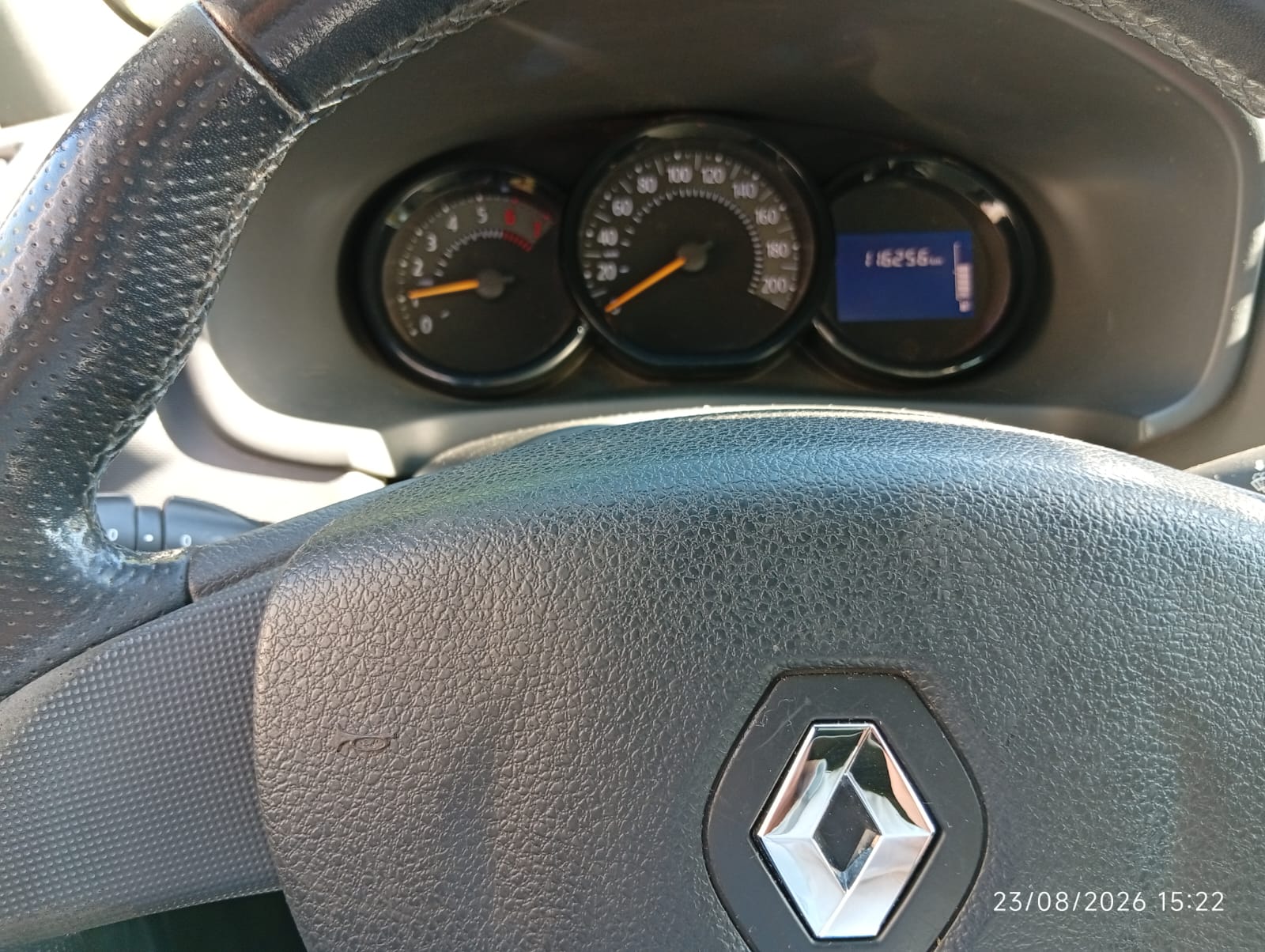 RENAULT SANDERO